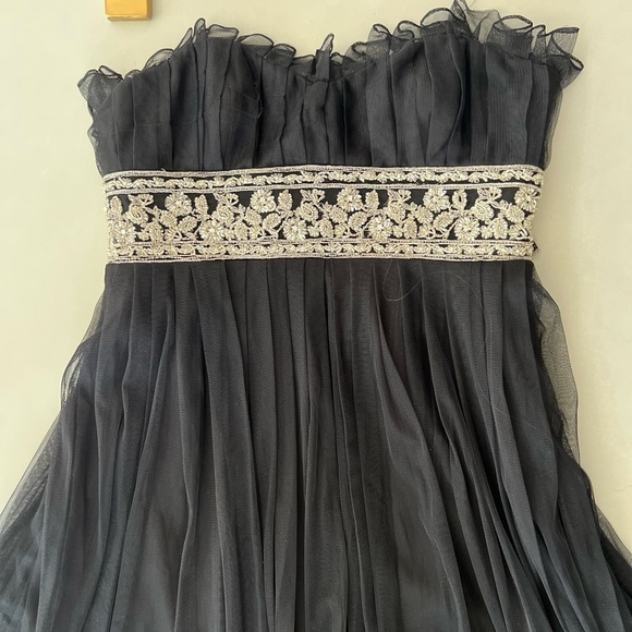 Marchesa Notte Black Gown - Picture 13 of 16